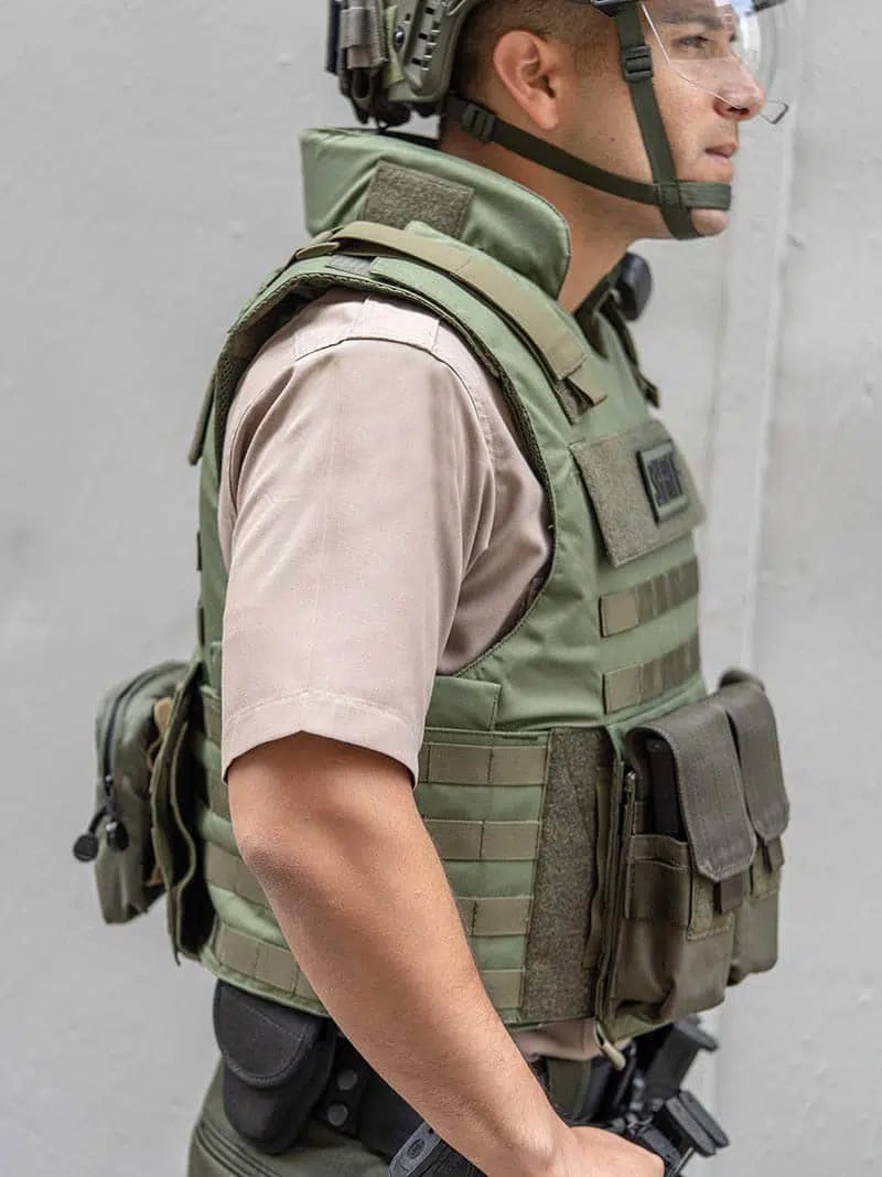 Police Officer wearing MSOV Tactical Modular Bulletproof Vest Level 3A