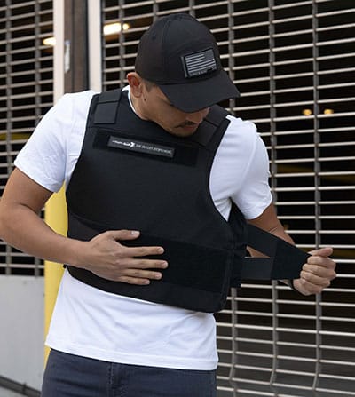 Adjusting bulletproof vest