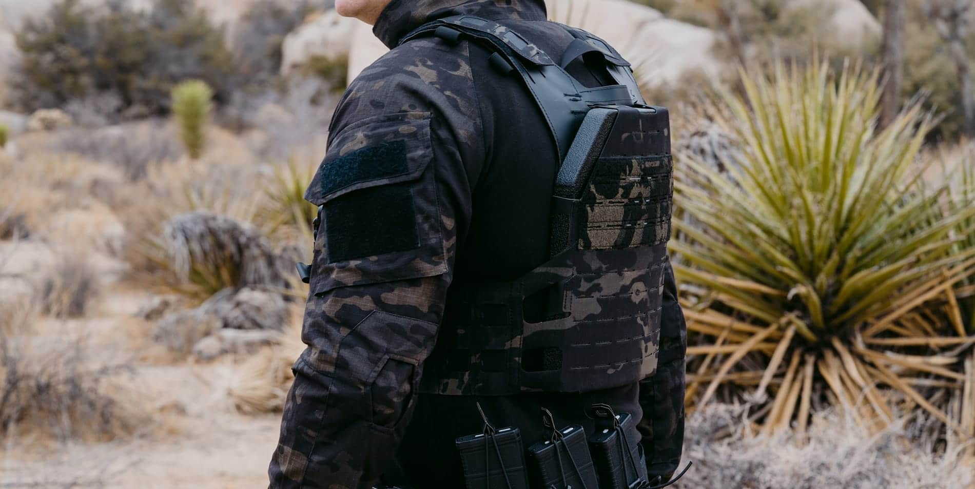 Men Wearing Minimalist Formoza Plate Carrier in Black Multicam