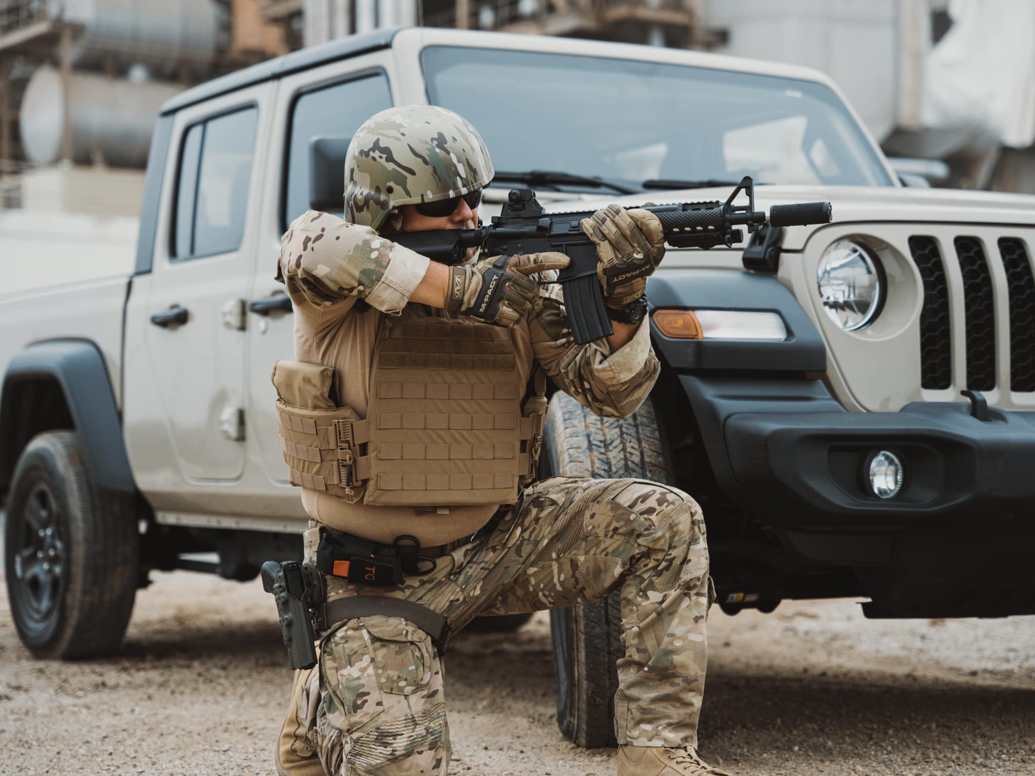 Men wearing Tactical Plate Carrier in Tan